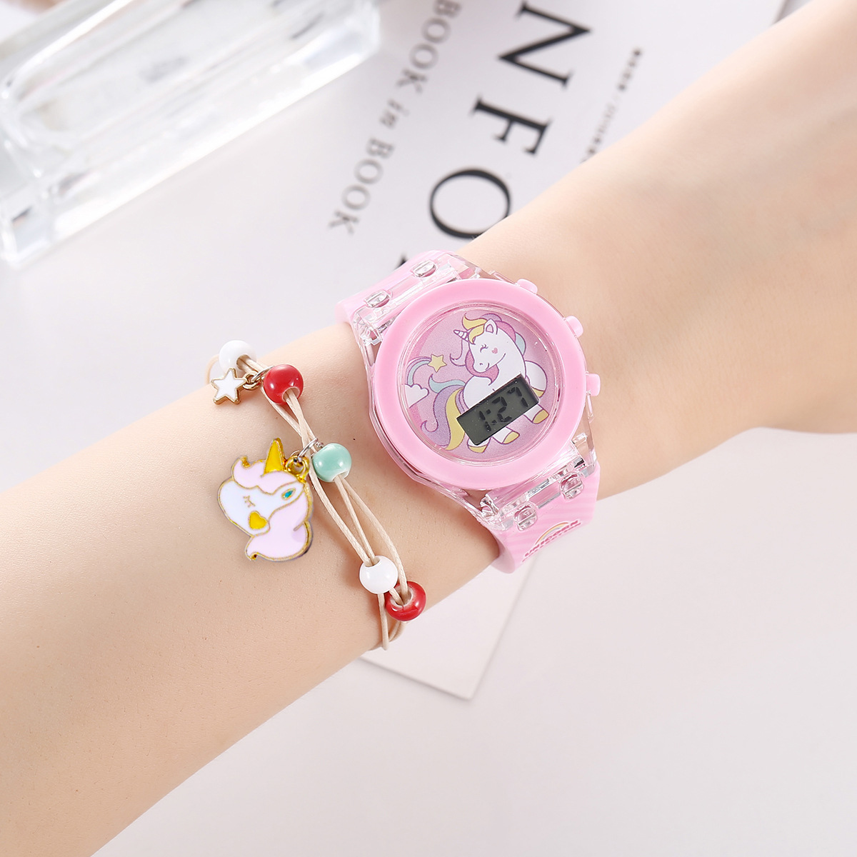 Часы женские с силиконовым рем – обзор и цена Silicone Band Women