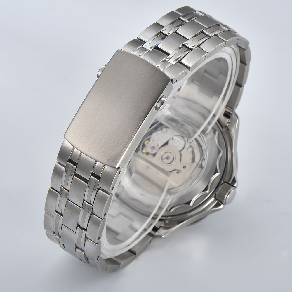 Мужские часы с люминесцентным  – обзор и цена Stainless Bracelet Diver